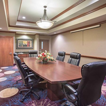 Hampton Inn Siloam Springs Екстериор снимка