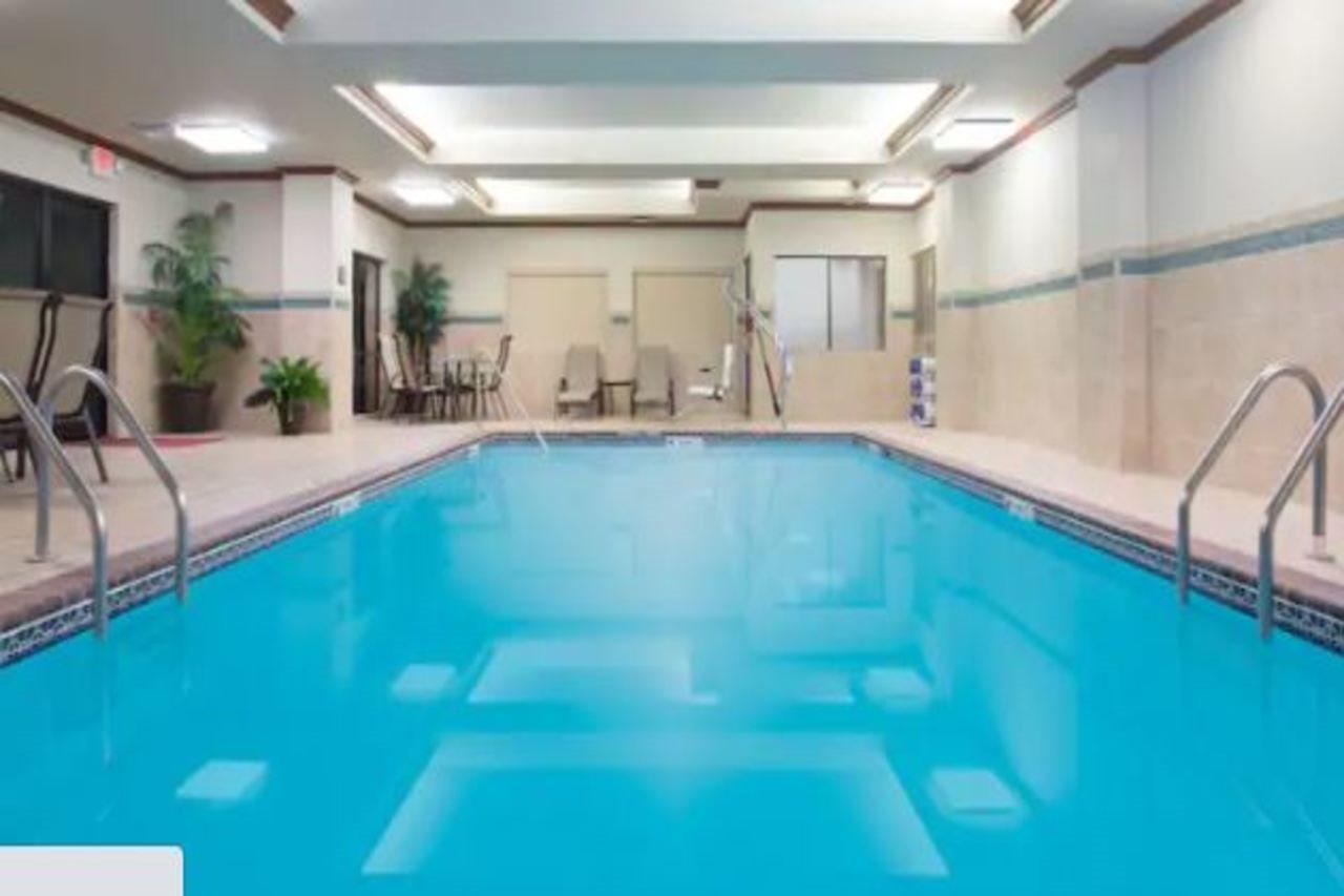 Hampton Inn Siloam Springs Екстериор снимка