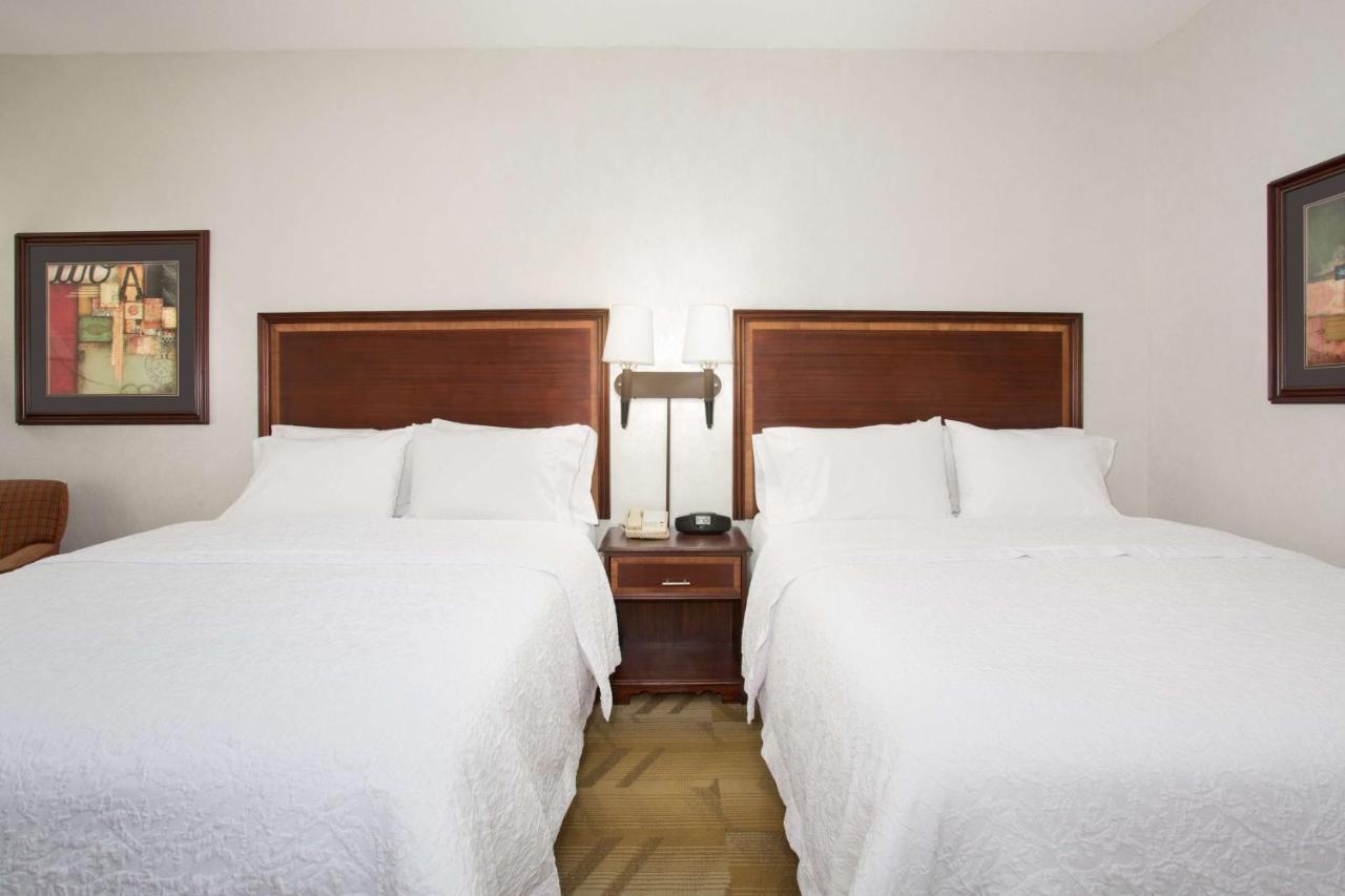 Hampton Inn Siloam Springs Екстериор снимка