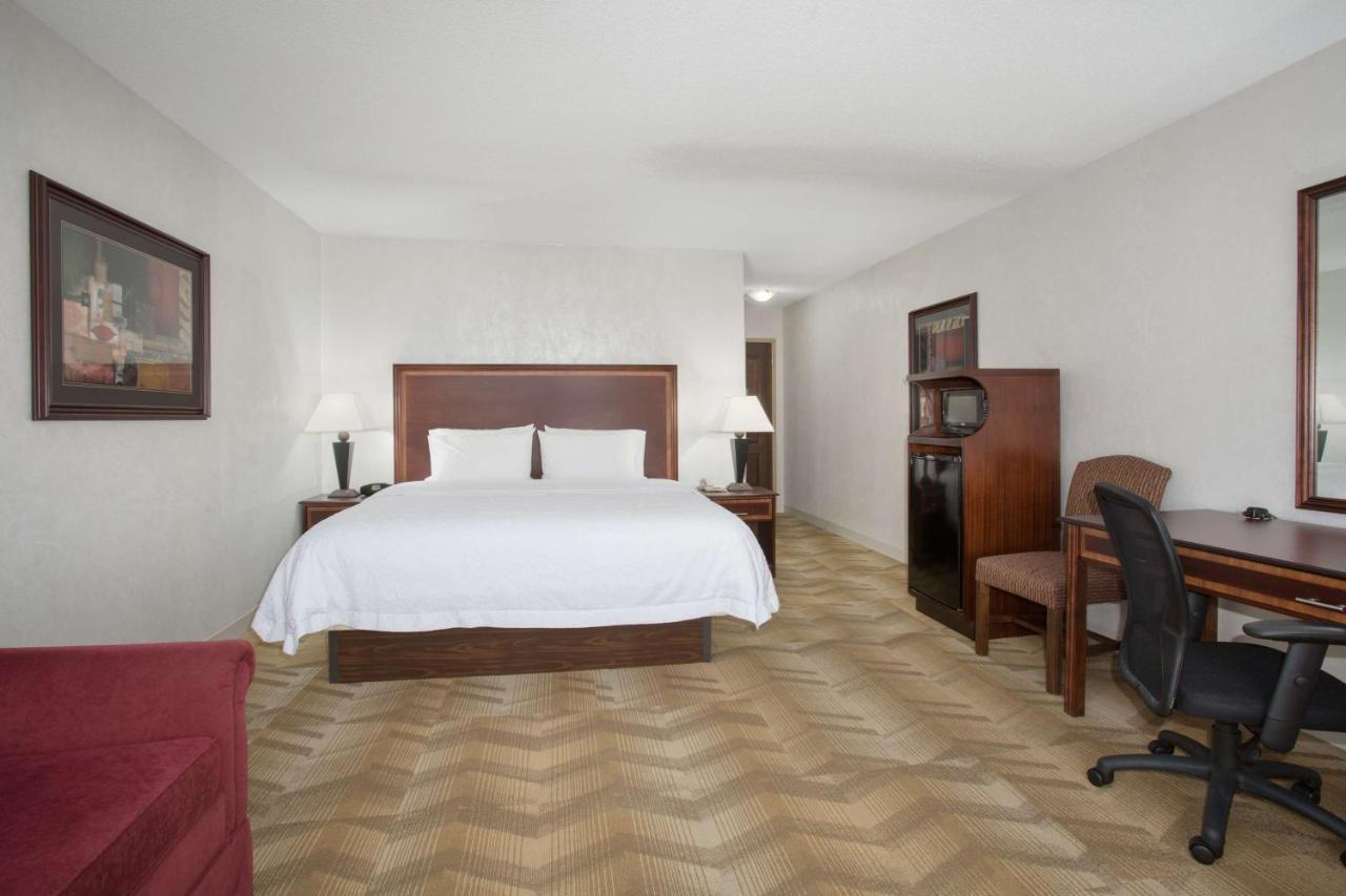 Hampton Inn Siloam Springs Екстериор снимка