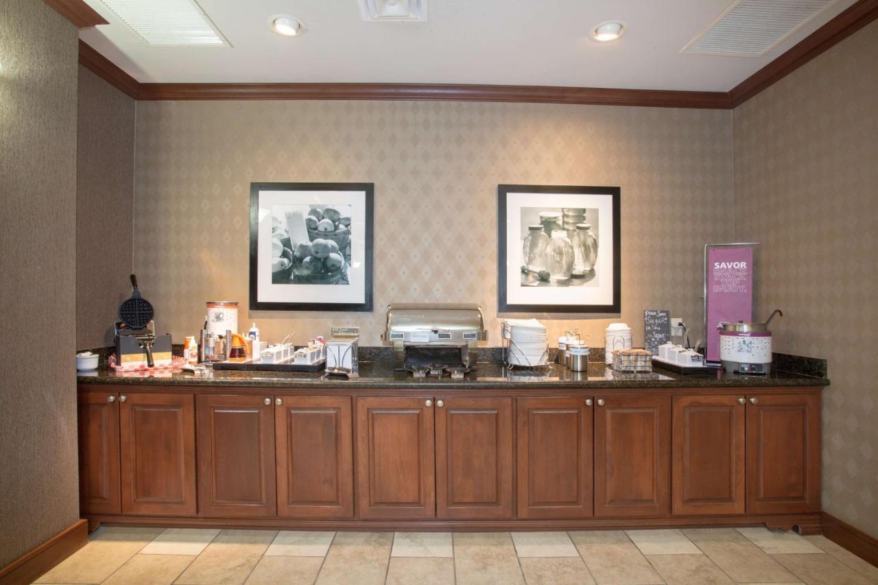 Hampton Inn Siloam Springs Екстериор снимка