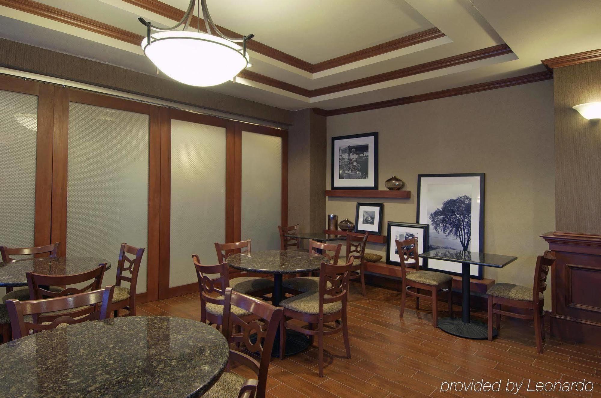 Hampton Inn Siloam Springs Екстериор снимка