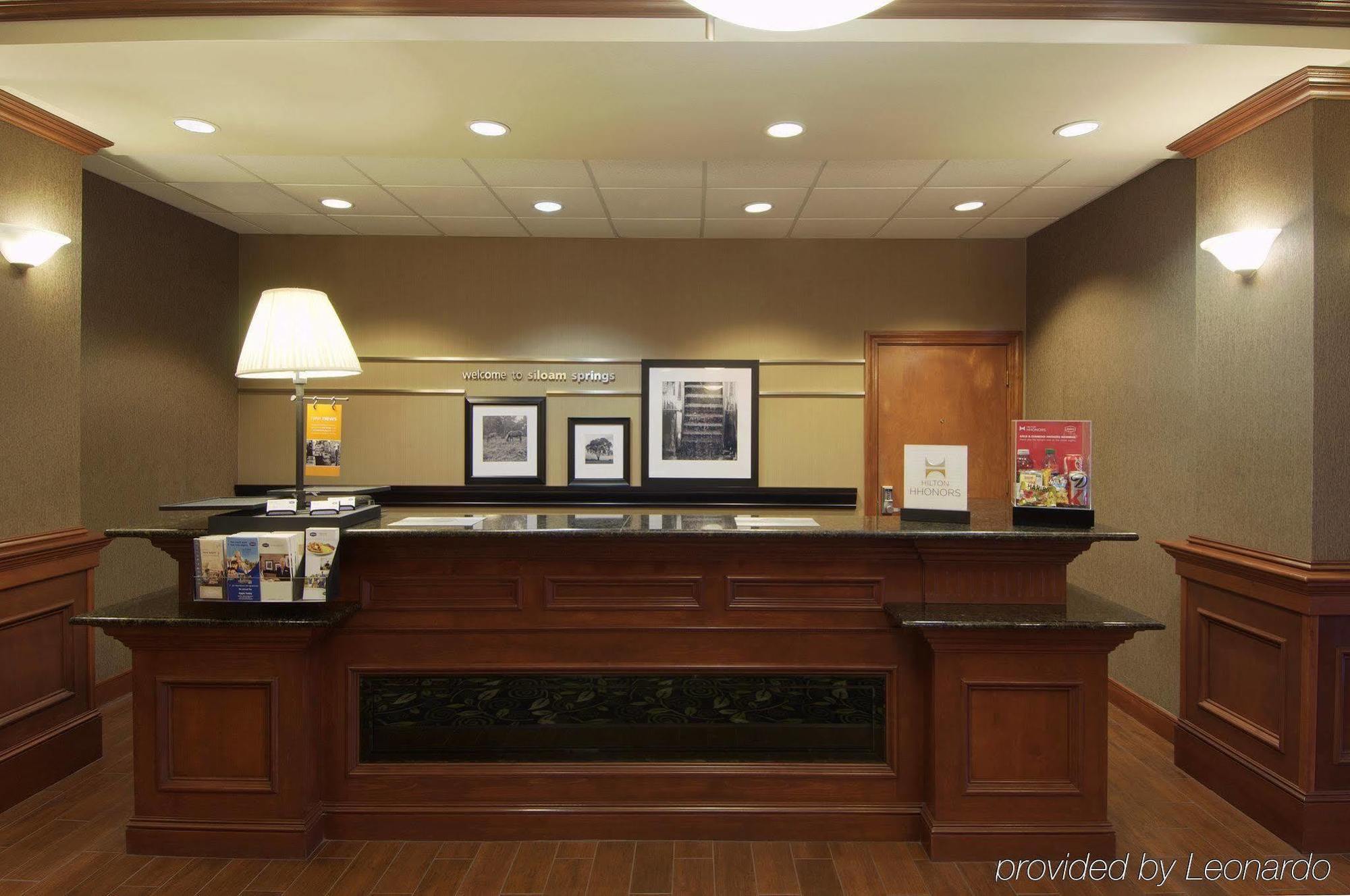 Hampton Inn Siloam Springs Екстериор снимка